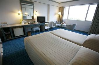 Huahin Grand Hotel & Plaza