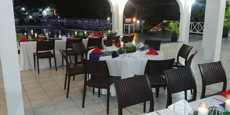 Hotel Sunset At The Cliffs Resort