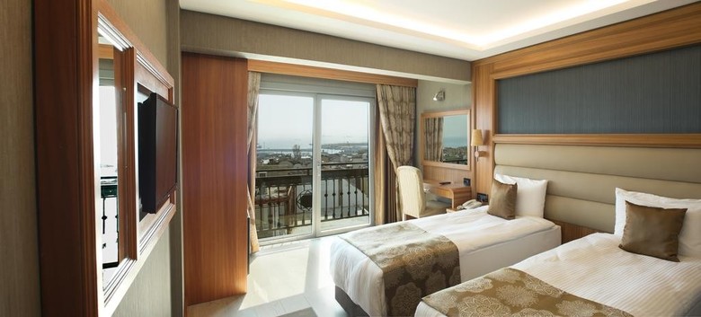 Hotel Ikbal Deluxe