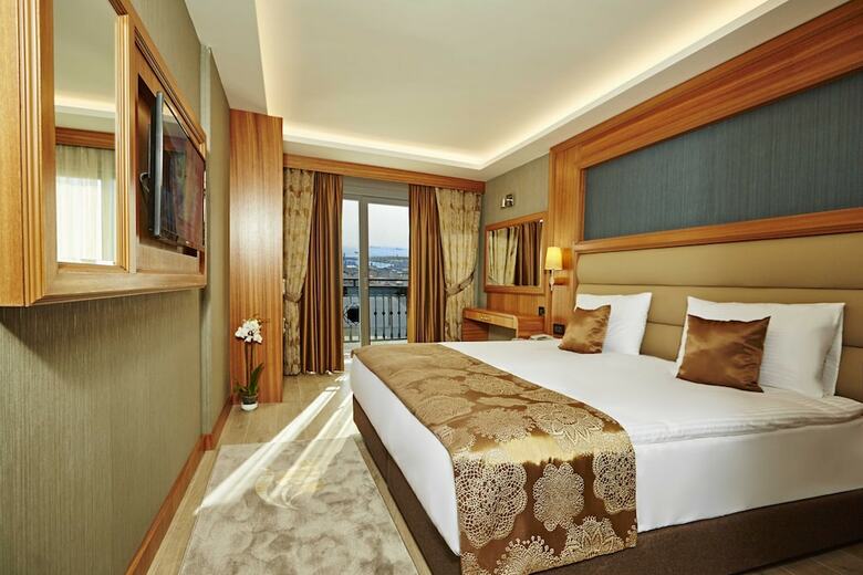 Hotel Ikbal Deluxe