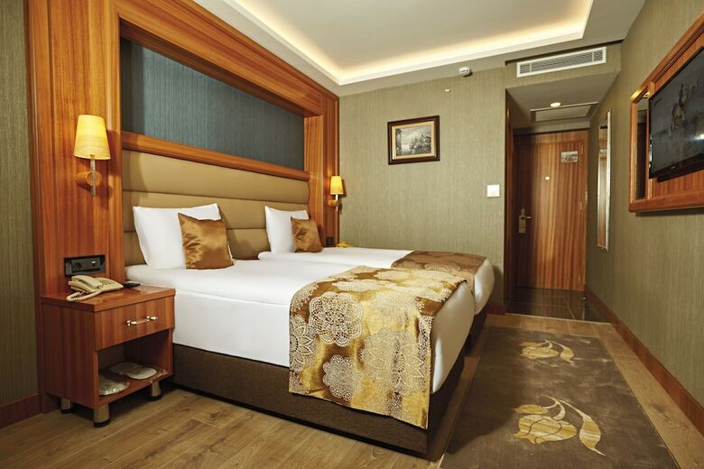 Hotel Ikbal Deluxe