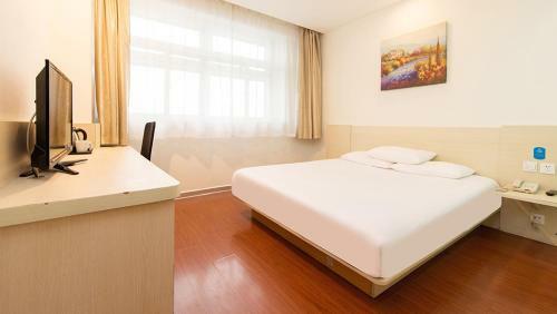Hotel Hanting Express Mianyang Wuyi Square Branch
