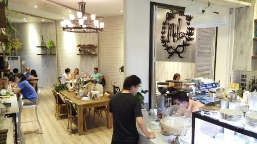 S.n. Plus Hotel