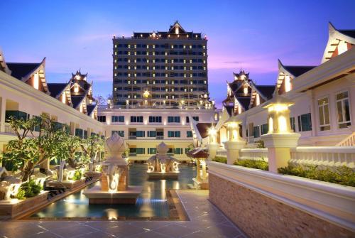 Hotel Grand Pacific Sovereign Resort & Spa