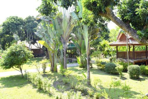Hotel Siam Tara Resort