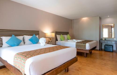 Hotel C&n Kho Khao Beach Resort