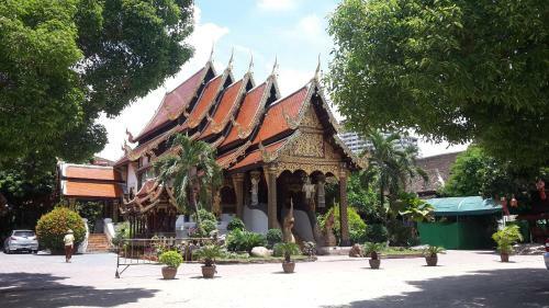 Hostal Baan Songjum