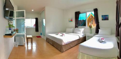 Hotel J.holiday Inn