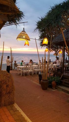 Hotel Clean Beach Resort
