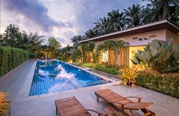 Hotel The Fong Krabi Resort