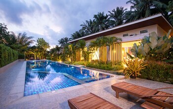 Hotel The Fong Krabi Resort