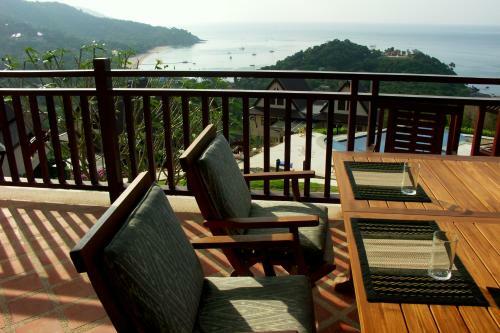 Hotel Baan Kantiang See Villa Resort