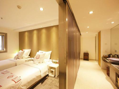 China Community Culture & Art Hotel