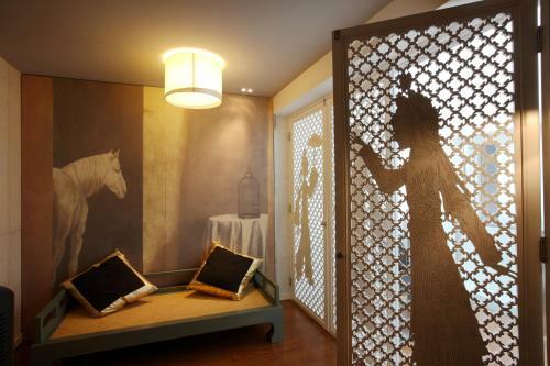 China Community Culture & Art Hotel