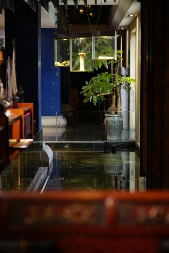 China Community Culture & Art Hotel