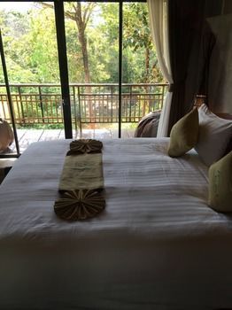 Hotel Alama Sea Village Resort