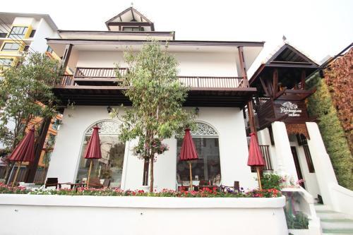 Hotel Ratchiangsaen Flora House