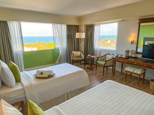 Huahin Grand Hotel And Plaza