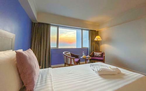 Huahin Grand Hotel And Plaza
