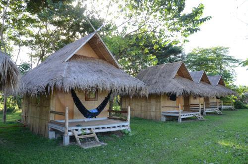Hotel Baan Pai Riverside Resort