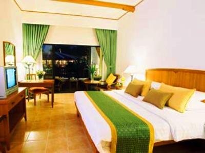 Woodlands Hotel And Resort