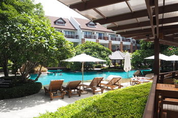 Woodlands Hotel And Resort