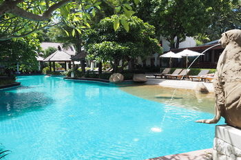 Woodlands Hotel And Resort