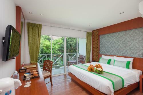 Hotel Phi Phi Natural Resort