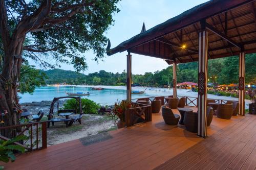 Hotel Phi Phi Natural Resort