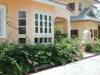 Hotel Baanrajdamnern Hua Hin
