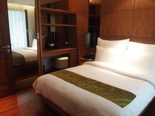 Hotel The Nchantra Pool Suite Phuket