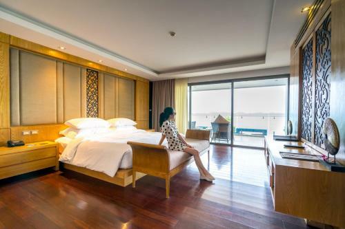 Hotel The Nchantra Pool Suite Phuket