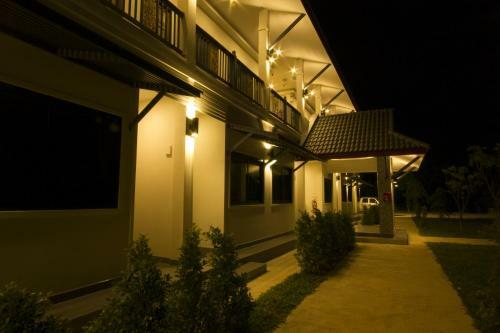 Hotel The Rise Resort Sukhothai Historical Park
