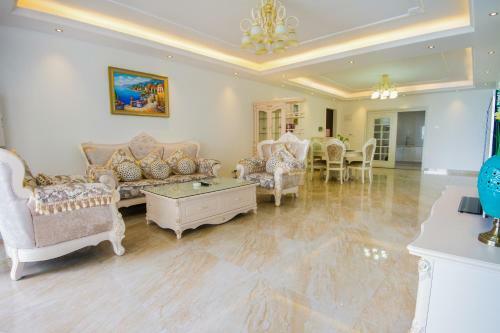 Longhigh Resort Apartment - Phase 3 Branch