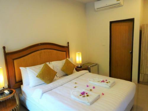 Hotel Bangrak Pier Samui Resort