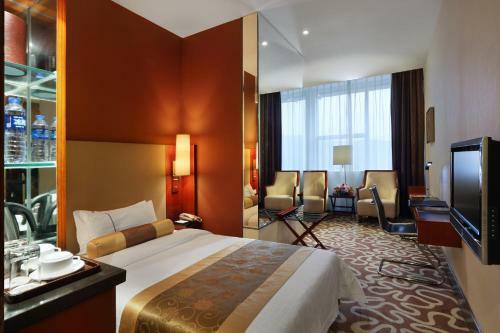 Shenzhen Caa Holy Sun Hotel, Luohu Railway Station
