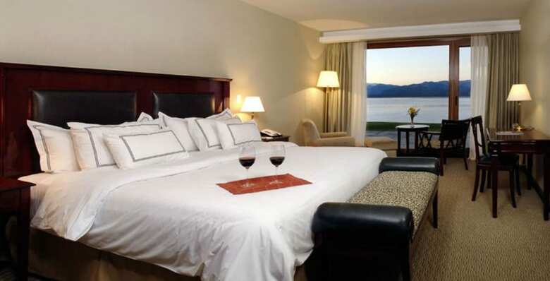 Hotel Cacique Inacayal Lake & Spa