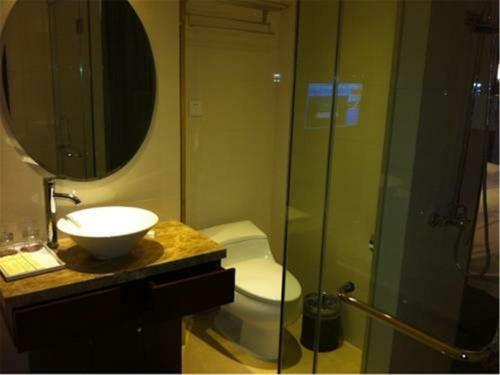 Vienna Hotel Songjiang Xin Qiao