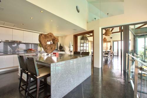 Villa Skyfall