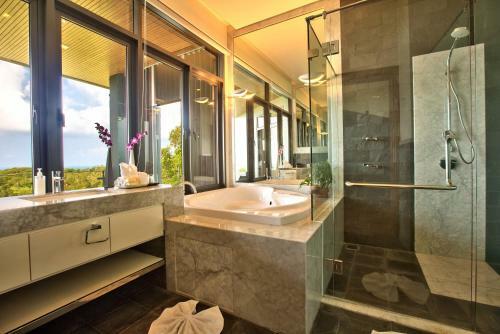 Villa Skyfall