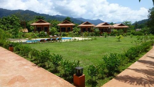 Hotel Khao Sok Jasmine Garden Resort