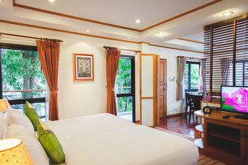 Hotel Charlie House Pin Klao