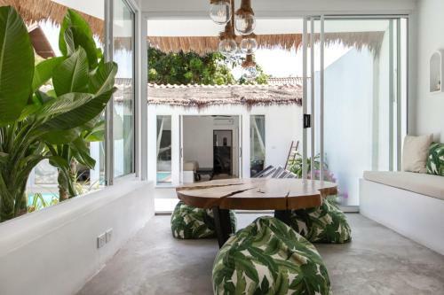 Eden Beach Villas