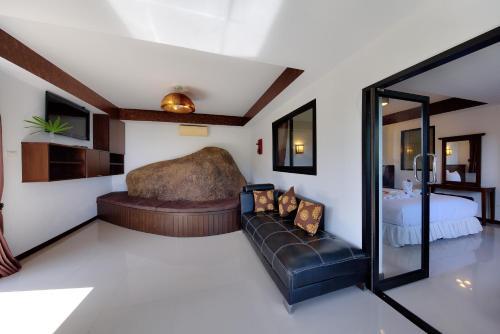 Nb Sunrise Mountain Villa