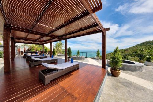 Nb Sunrise Mountain Villa