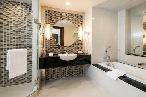 Hotel Legacy Suites Sukhumvit By Compass Hospitality