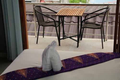 Hostal The Noi Guest House & Restaurant