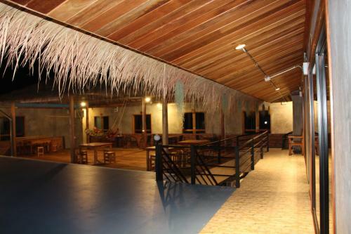 Hostal The Noi Guest House & Restaurant
