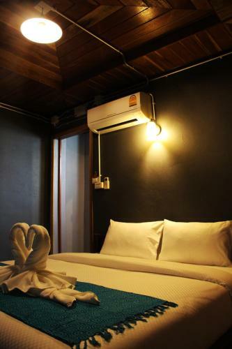 Hostal The Noi Guest House & Restaurant