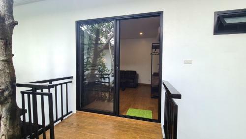 Hostal Baan Rim Nam
